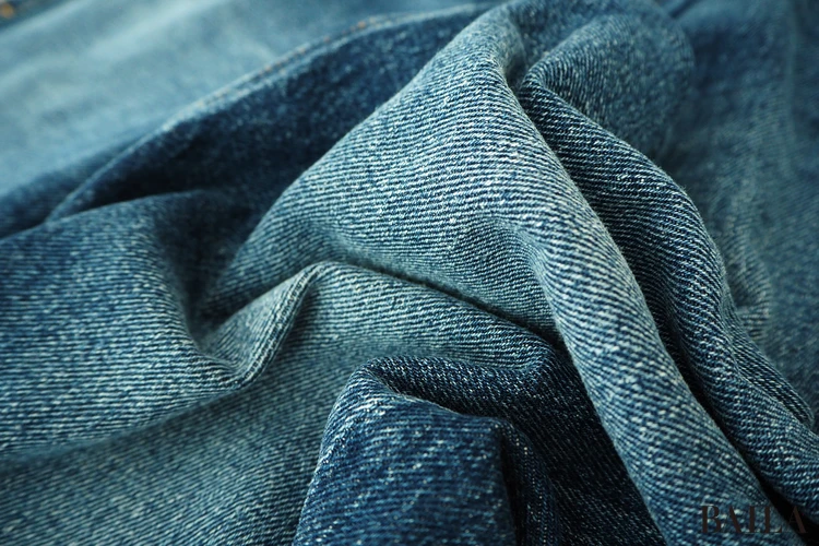 質感:程よくハリがあるのに柔らかい、“履いてわかる高級感”