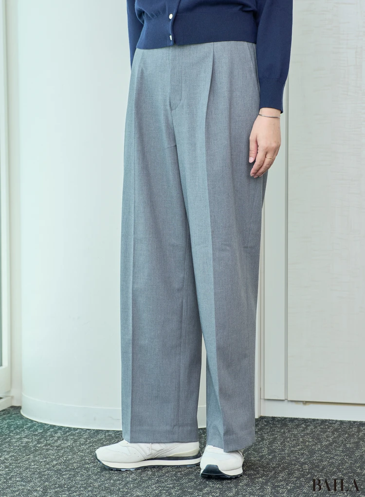 ニューバランスのスニーカー　試着　デニムコーデ