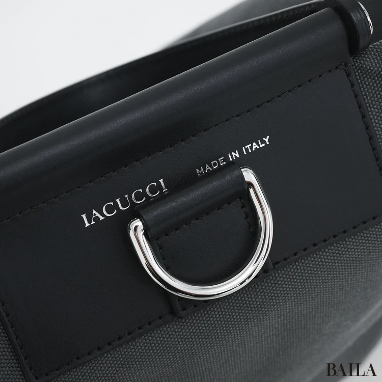 イアクッチ　ロゴ