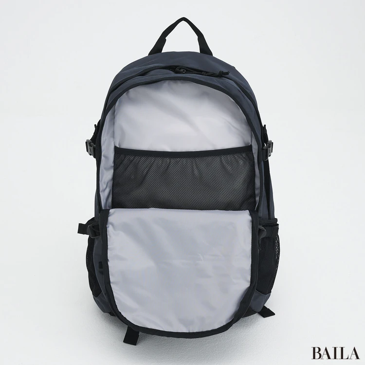 ニューバランス リュック 内側 サブ収納