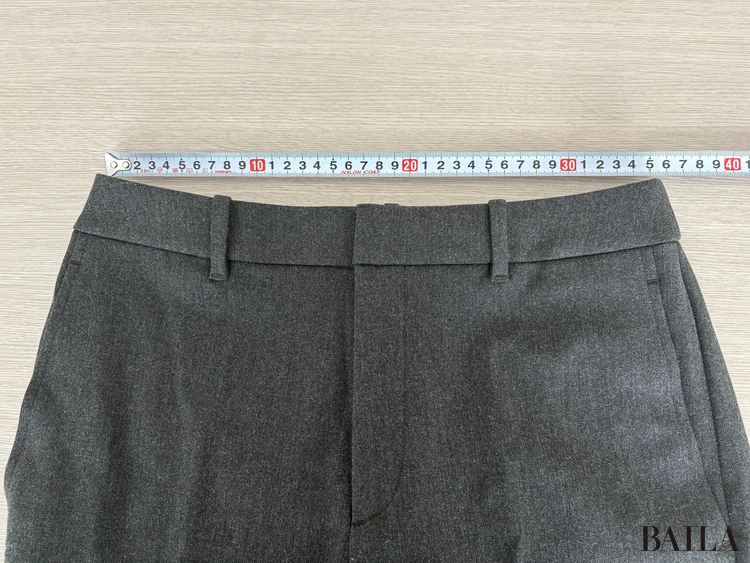 ウエスト:約36cm 身長162cm ユニクロ ニット 正面 「ウォームスマートパンツ」ダークグレー Mサイズ ¥4990