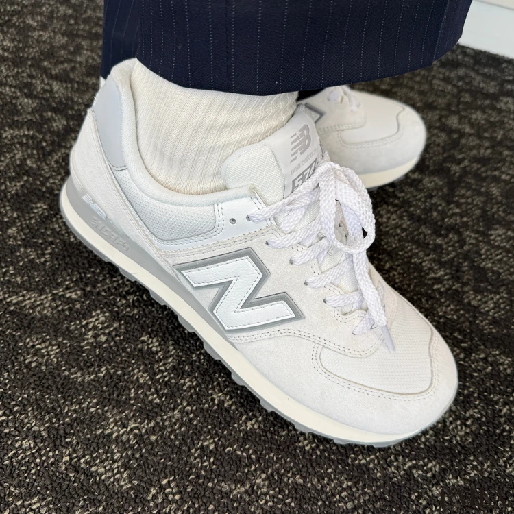 ニューバランス 574 履いた様子