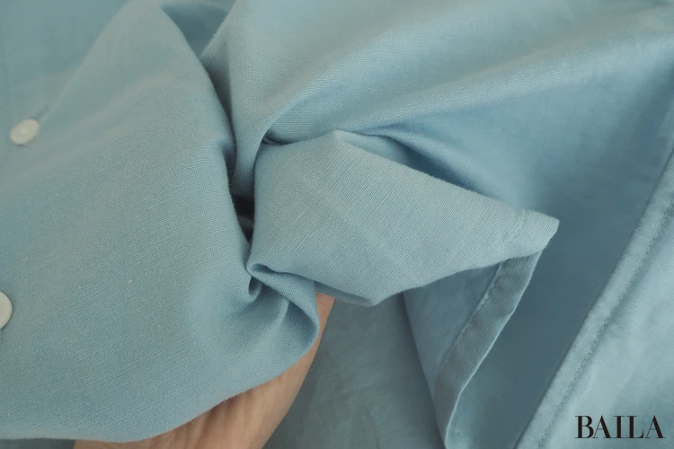 質感:ドライで涼しげな肌触りのコットンリネン