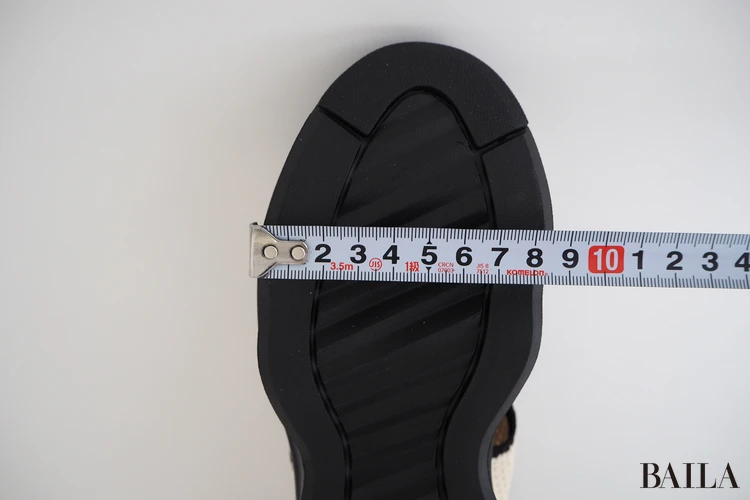 幅(親指のつけ根あたり):約8.5cm