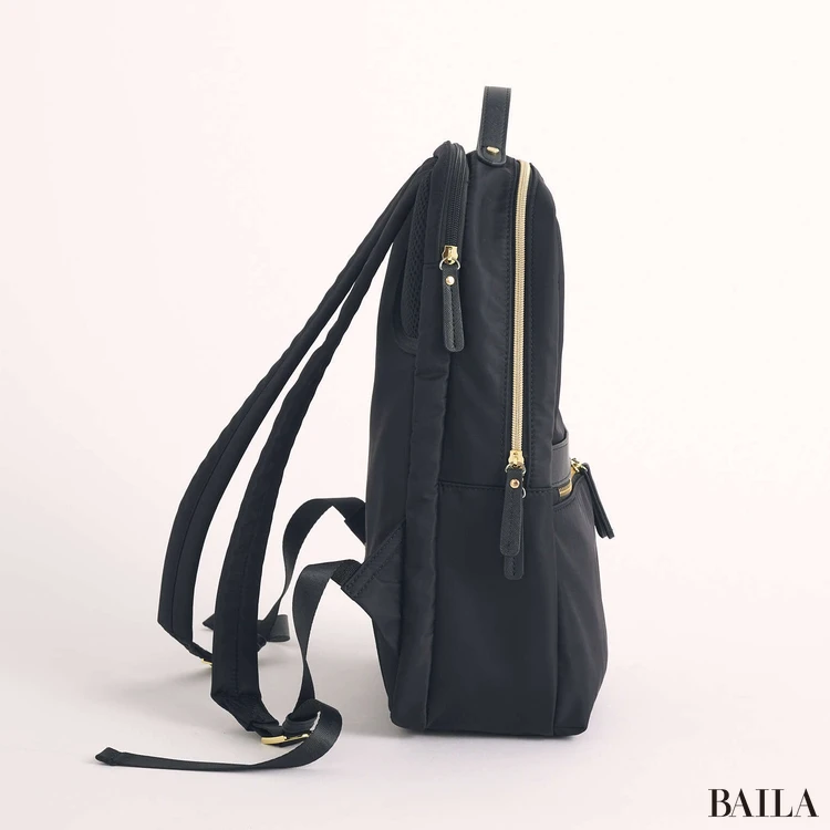 アオキ　リュック　側面