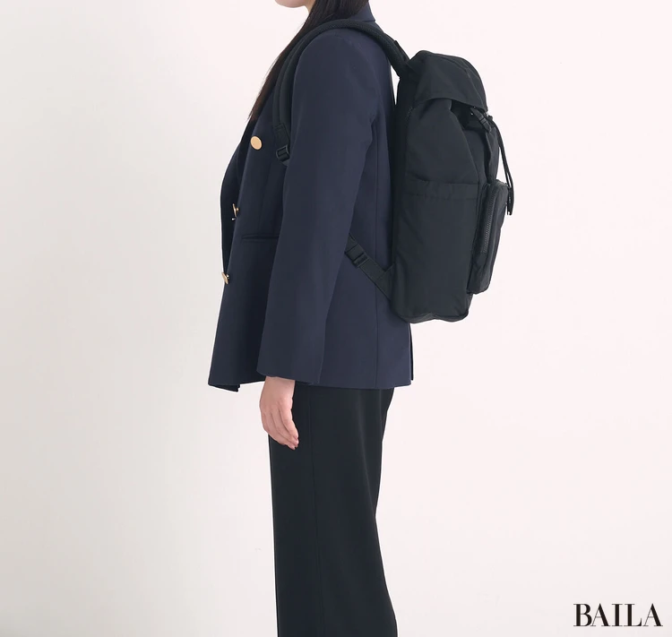 ユニクロ　リュック　着用感　サイド