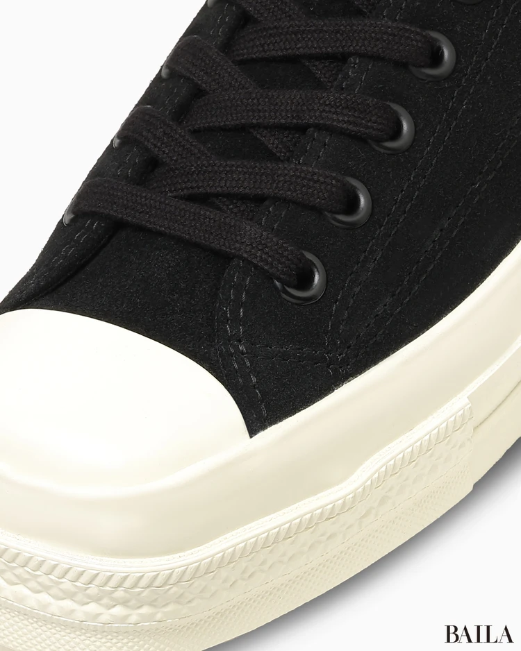 アッパーに上質なスエードを使用