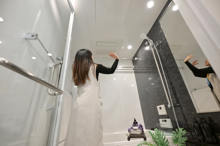 W CITY TOWERS　蕨　モデルルーム　バスルーム