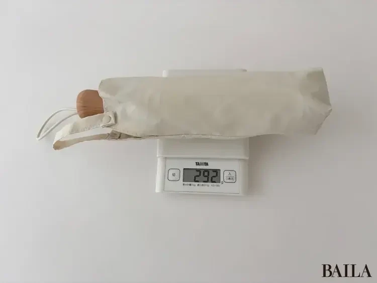 UVカットコンパクトアンブレラ 軽さ
