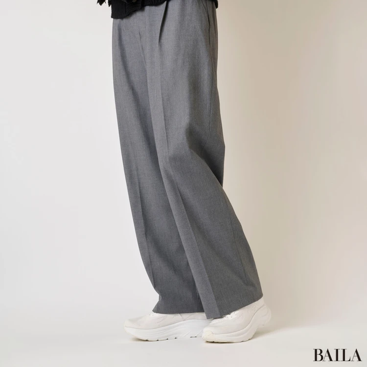 HOKAのスニーカーを試着　クリフトン10