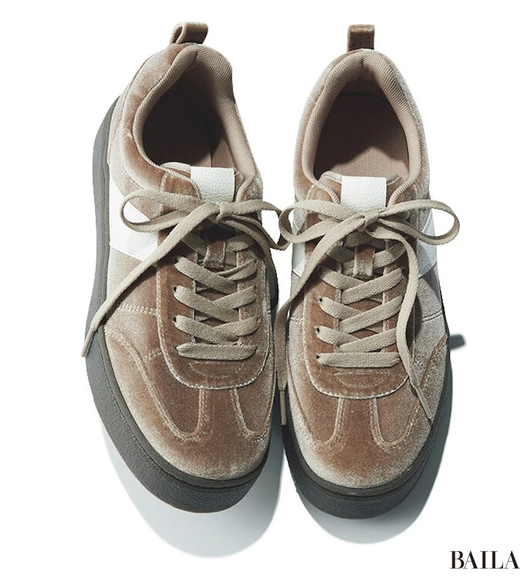 靴￥2990／ジーユー