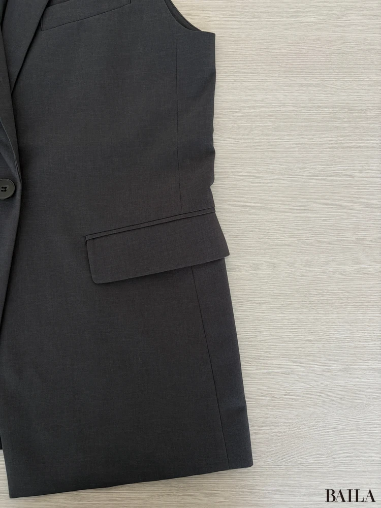 デザイン：ふだんのワードローブに溶け込む、抜け感とモード感