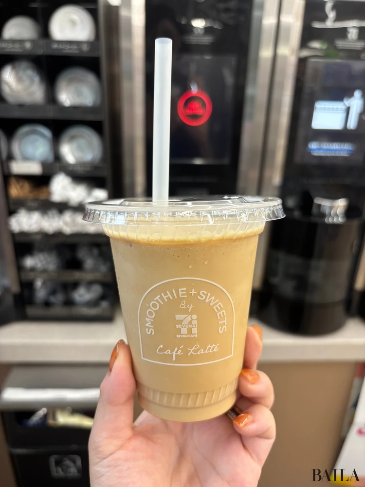 セブンイレブン カフェラテスムージー 出来上がり