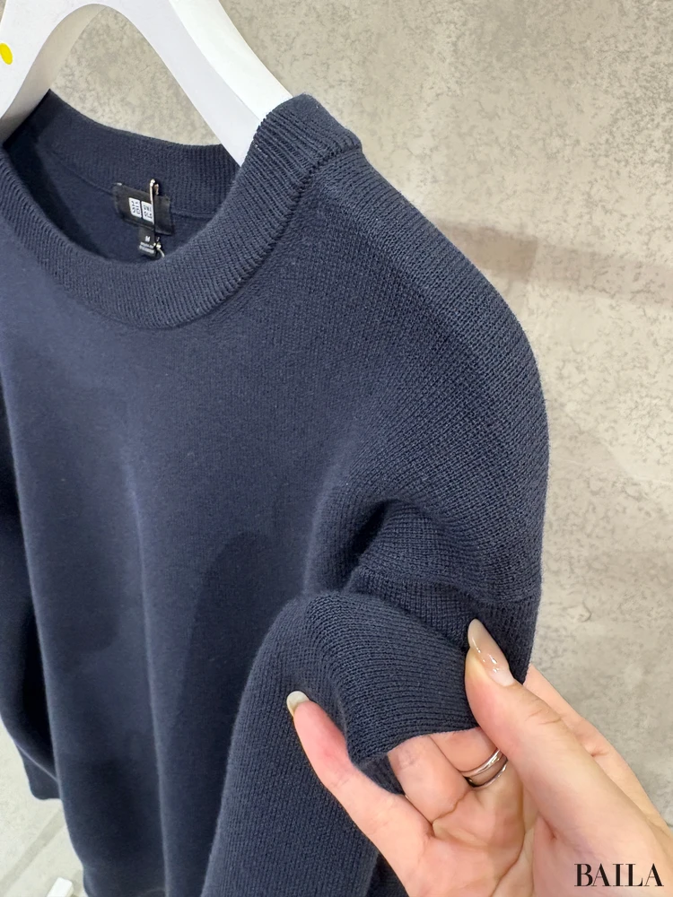 身長162cm ユニクロ ニット 正面 「ミラノリブクルーネックセーター(メンズ)」ネイビー メンズLサイズ