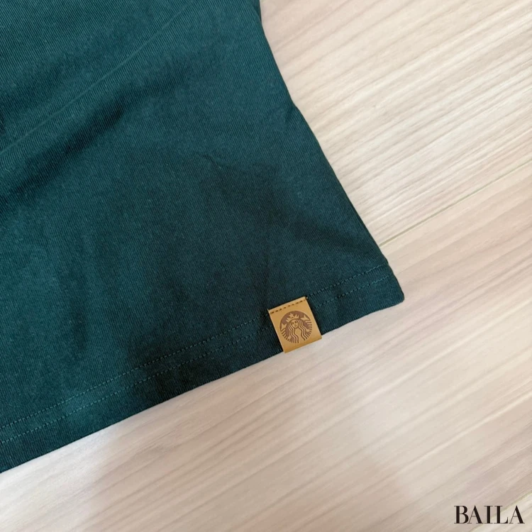 スタバ×ビームス Tシャツ：裾のピスネーム