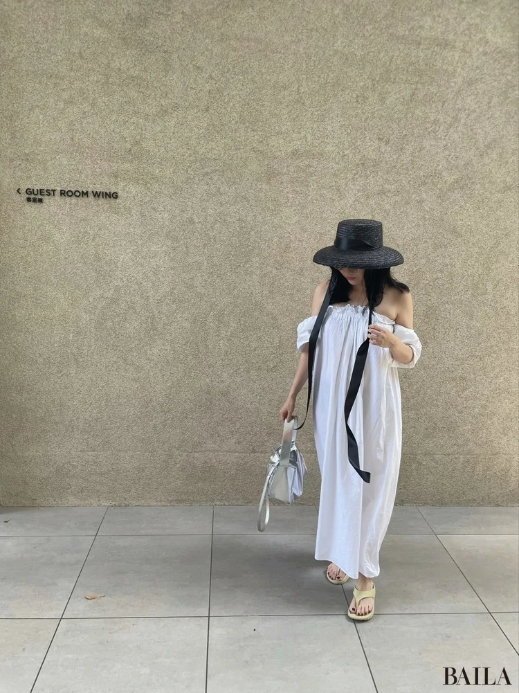 太めなリボンで存在感あって夏コーデを一気におしゃれに見せてくれます。