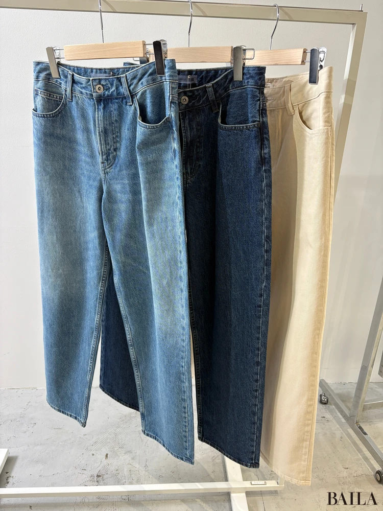 バギージーンズ（￥4990）／UNIQLO and JW ANDERSON　カラバリ