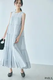 キラキラフラットシューズ　ワンピースコーデ