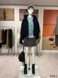 GU「パフニットクルーネックカーディガン」