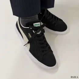 プーマ　スウェード クラシック XXI スニーカー　着用画像