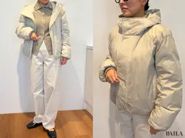 「メリノブレンドハイネックカーディガン」「カーブパンツ」「パフテックパーカ」ライトグレー　Mサイズ　162cm 正面