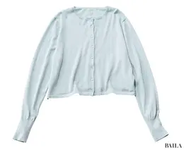 カーディガン￥28600／HER. 