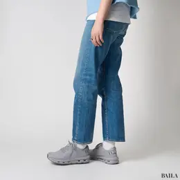 onのスニーカーを試着　Cloudzone