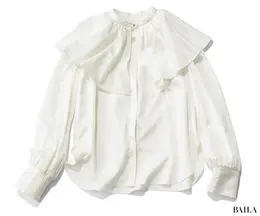 ティアラのフリルブラウス 登壇 服