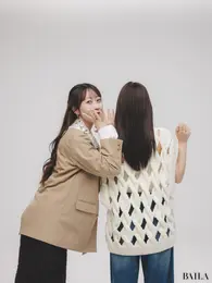 FRUITS ZIPPER（フルーツジッパー）真中まな　内緒話のポーズ