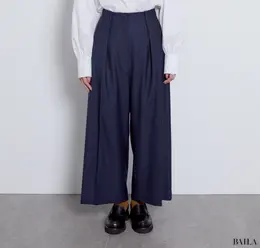 クロップドワイドパンツ　フロント