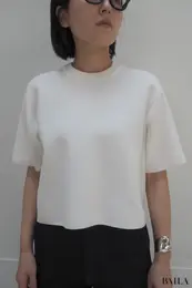 「ウォッシャブルミラノリブセーター」アップ