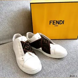 バイラーズ愛用のハイブランド　スニーカー　フェンディ