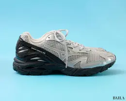 ミズノのスニーカー　WAVE RIDER10　歩きやすいスニーカー