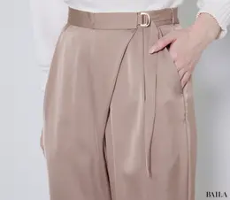 ルーニィ　サテンラップパンツ　フロント　ディテール