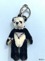 プラダ バッグチャーム パンダ 正面