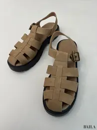 グルカサンダル+E　ベージュ　ジーユー