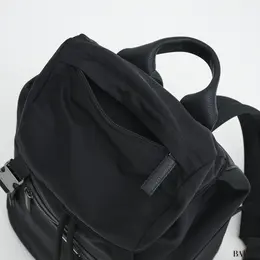 ボナベンチュラ　リュック　上部ポケット