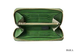 ヴァレクストラ　財布の中