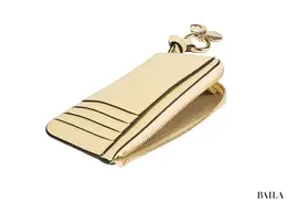 クロエ　財布の中