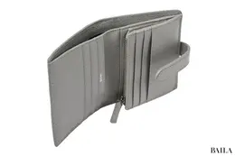 ヴァジック　財布の中