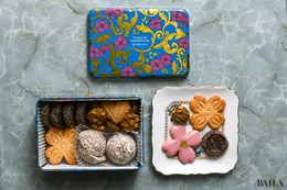 ヨックモック青山本店限定「テラス ドゥ ハナミズキ」の缶デザインと中身