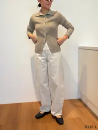 「メリノブレンドハイネックカーディガン」「カーブパンツ」「パフテックパーカ」162cm 正面　ユニクロユー