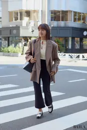 エストネーション　ストレッチフレアパンツ　春　通勤　コーデ　