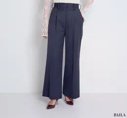 ウールドスキンタックワイドパンツ　フロント