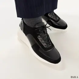 銀座かねまつ　ウェッジスニーカー　着用画像