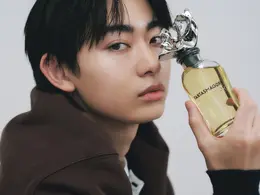 ファンタスマゴリー パルファン 100ml ￥86900／ルイ・ヴィトン クライアントサービス