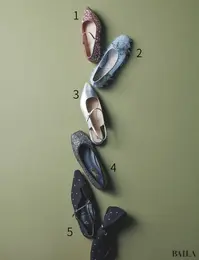 とにかくキラキラがいい！ ビジュー・スタッズ・スパンコールがきらめくフラットシューズ5選