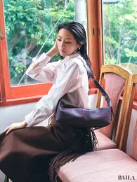 貴島明日香さんが持つDIOR（ディオール）のバッグ「D-ジャーニー」