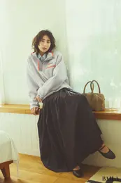 コロンビア 「ウィメンズヘルベチアII クロップドハーフスナップフリース」モデル着用