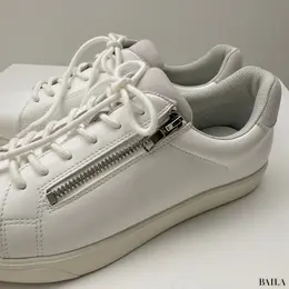 エルーラ　ZIPスニーカー　デザイン　寄り画像